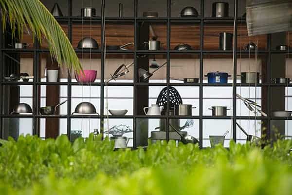how to care for stainless steel cookware