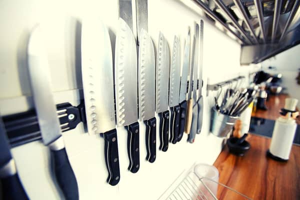 Why Do Some People Prefer Carbon Steel Knives