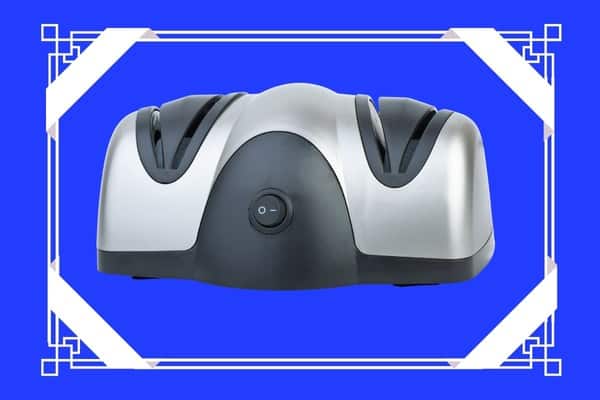How to Use an Electric Knife Sharpener